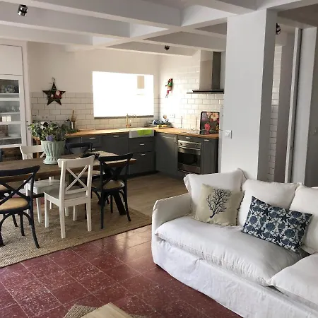 Big Family House In The Center Of * El Port De La Selva