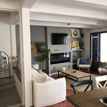 Apartment Big Family House In The Center Of *