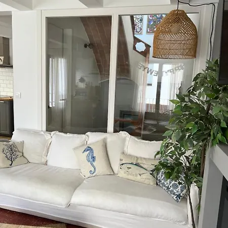 Big Family House In The Center Of El Port De La Selva