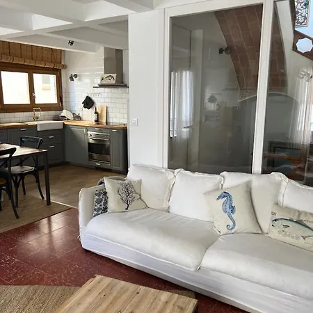 Big Family House In The Center Of Apartment