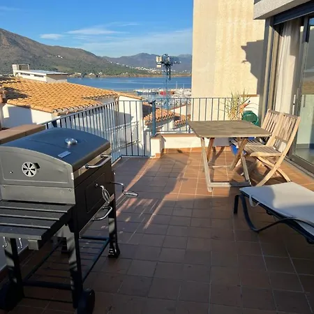 Big Family House In The Center Of * El Port De La Selva