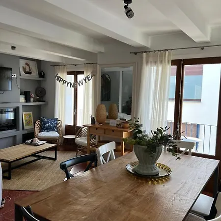 Big Family House In The Center Of Apartamento *